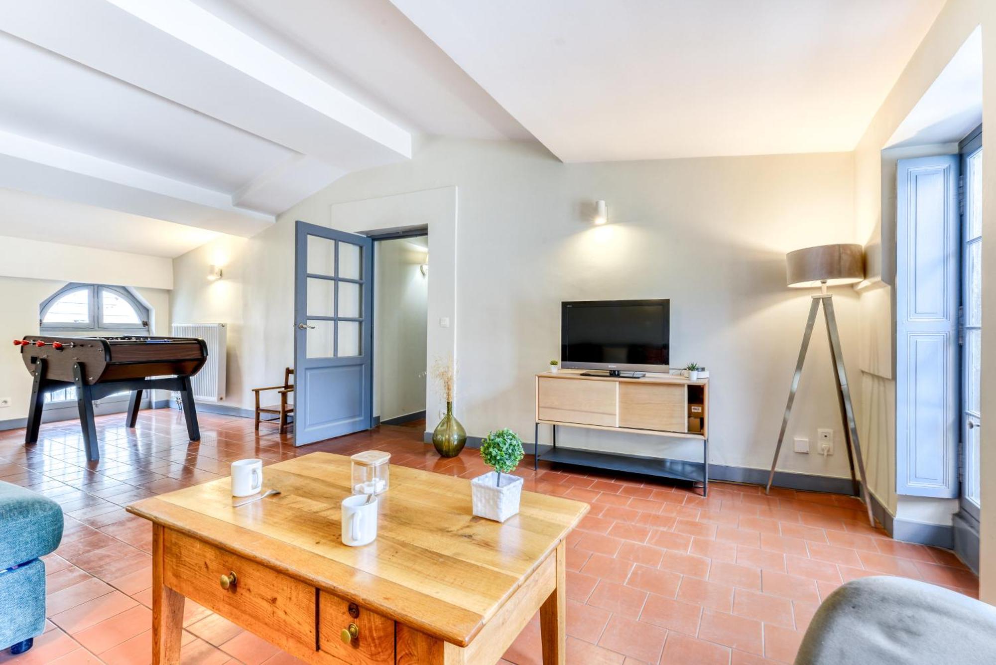 L'escapade - Parking Gratuit - Wifi - Climatisation - Proche Cite - Equipee *