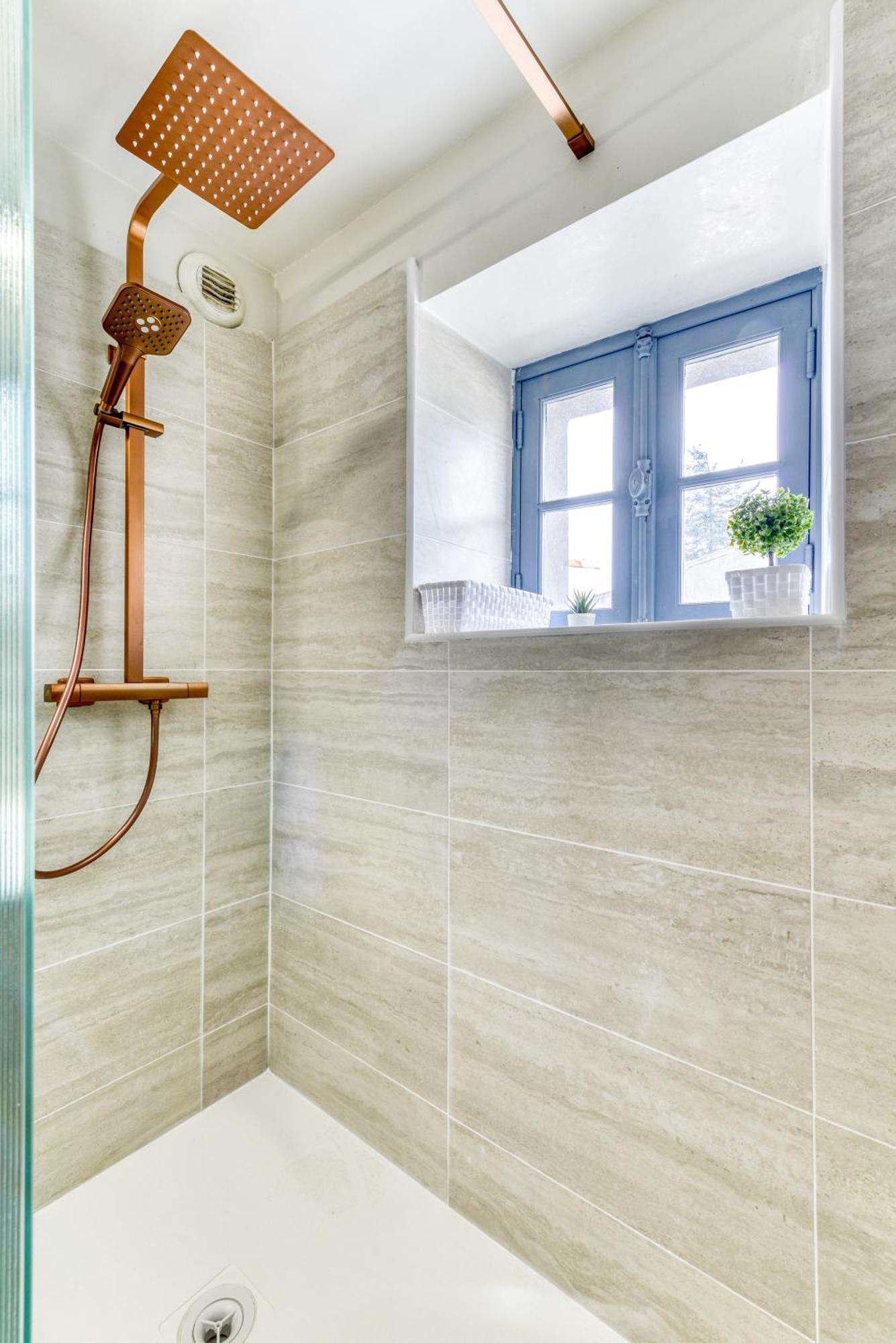 L'escapade - Parking Gratuit - Wifi - Climatisation - Proche Cite - Equipee Apartment