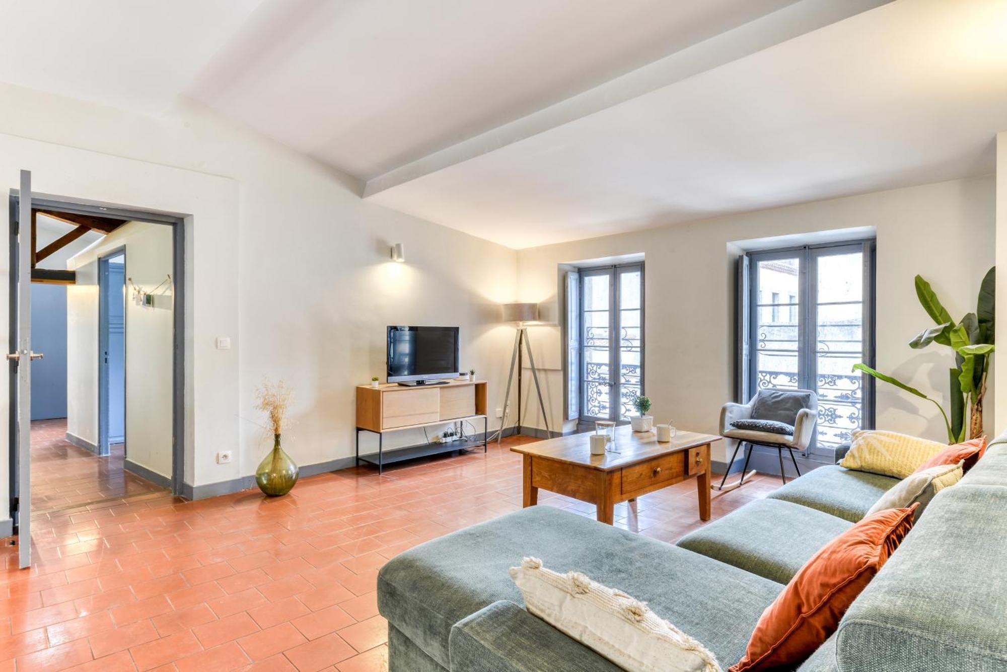 L'escapade - Parking Gratuit - Wifi - Climatisation - Proche Cite - Equipee Apartment